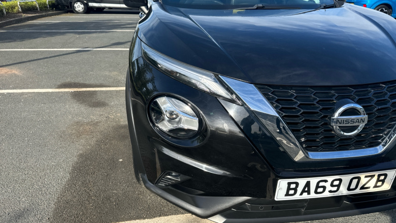 Nissan Juke 1.0 DiG-T N-Connecta 5dr Petrol Hatchback